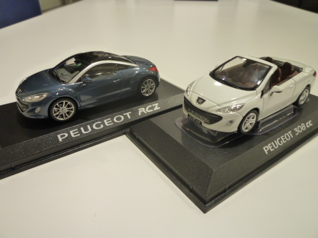 プジョーRCZ 1/43 ミニカー - ミニカー