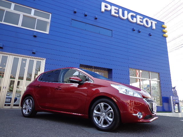 New　Peugeot 208