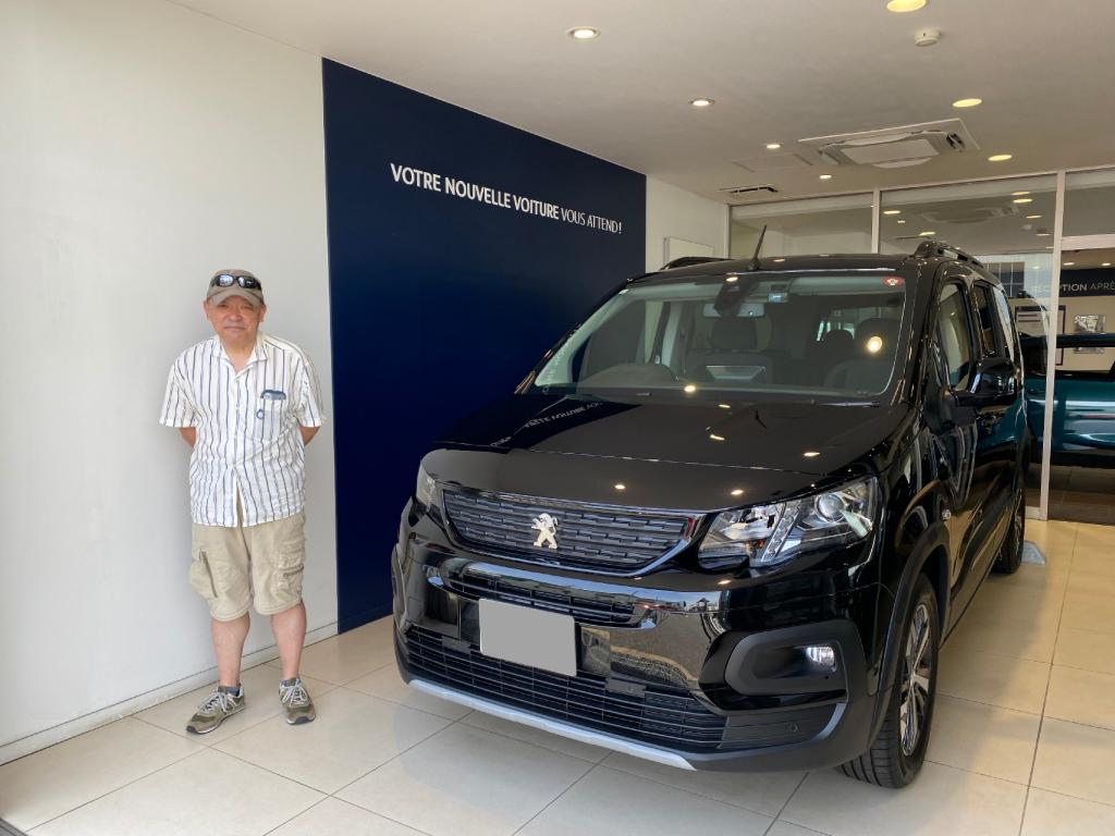 人生にPEUGEOTで華を！ご納車おめでとうございます☆