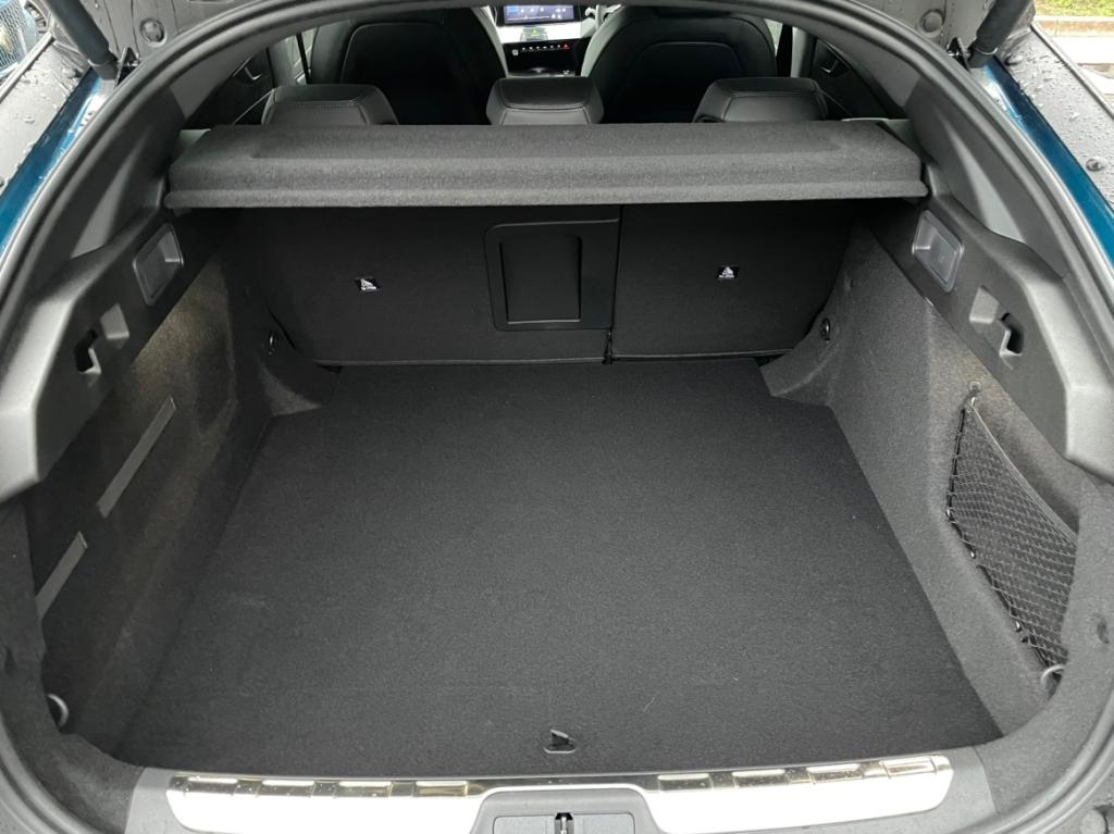 今日は、認定中古車のご紹介です🚗✨
