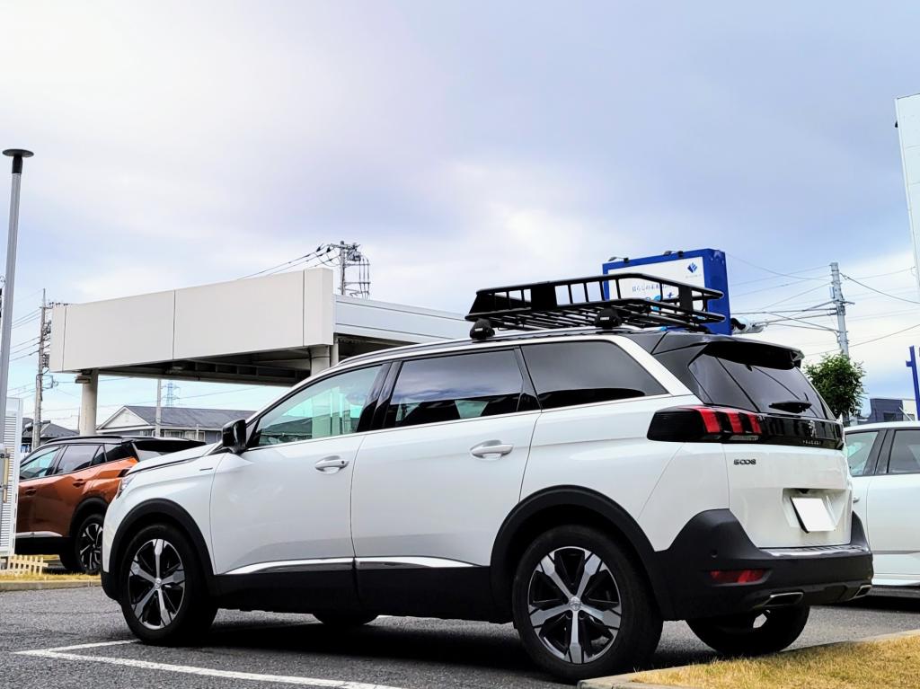 PEUGEOTならアウトドアもスタイリッシュにキマります😎
